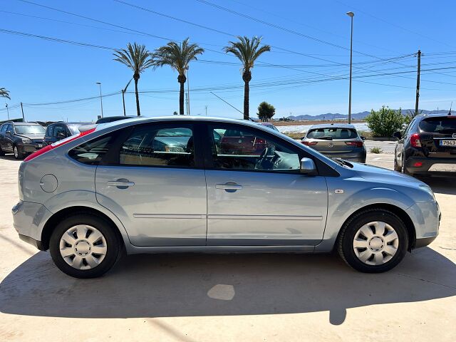 FORD FOCUS TREND 1.6 AUTO SPANISH LHD IN SPAIN ONLY 60000 MILES SUPERB 2007